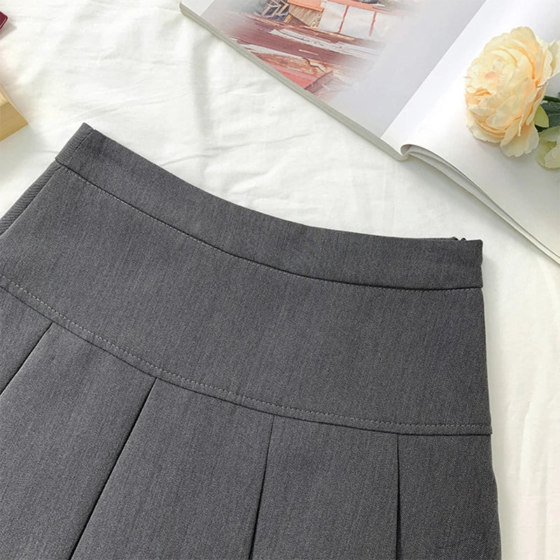 2024 Summer New Women Slim Solid Color Pleated Short Skirt College Style Pure Want To High-waisted Skinny-proof A- line Clothing